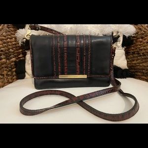 Brahmin shoulder/crossbody bag in EUC.